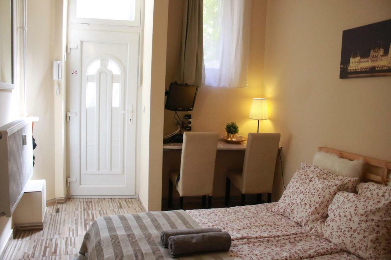 Budget Apartment Budapest Ngoại thất bức ảnh